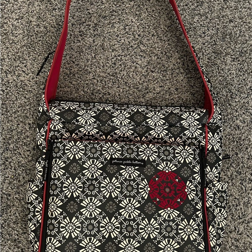 Petunia Pickle Bottom Patterned Diaper Bag w/ Strap in Black & White & Red